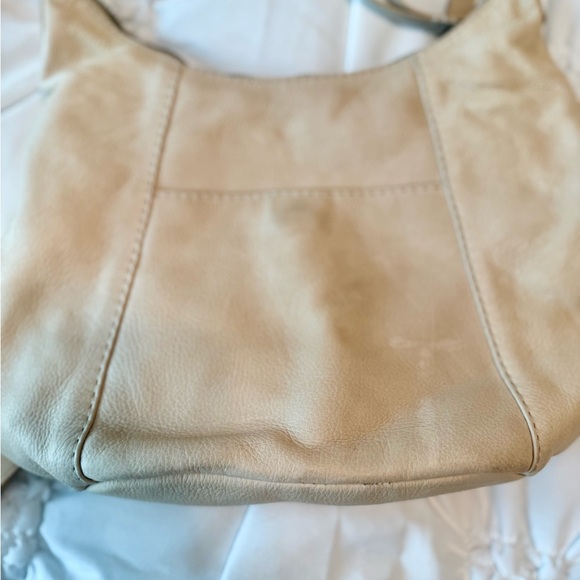 American Leather Co. Ivory Shoulder Bag Purse Zipper With Inner Pockets - Picture 4 of 11